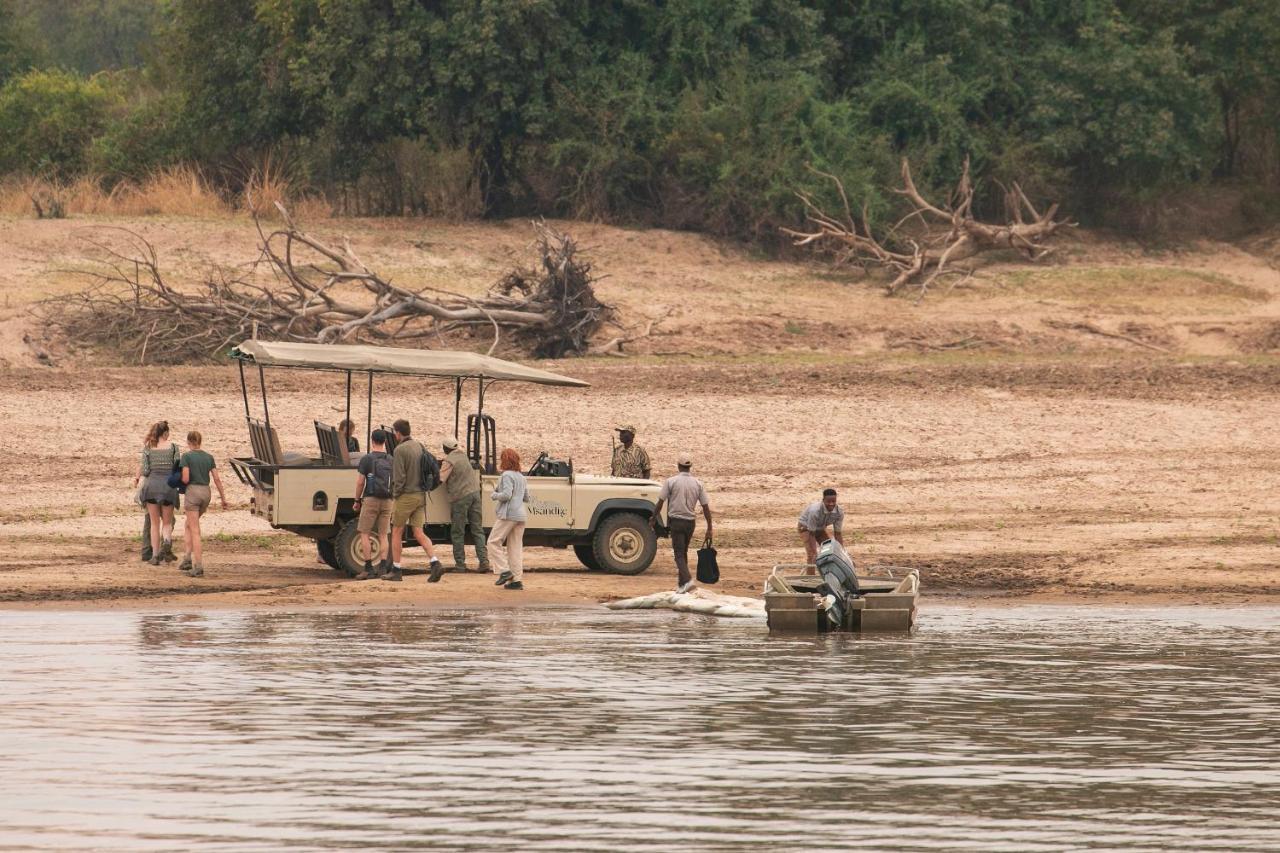 Msandile River Lodge Kakumbi Bagian luar foto