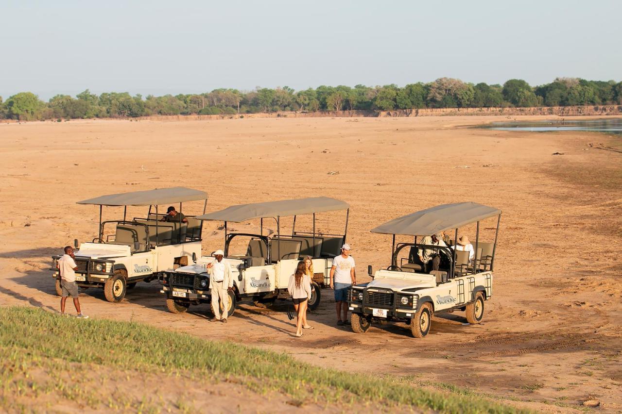 Msandile River Lodge Kakumbi Bagian luar foto