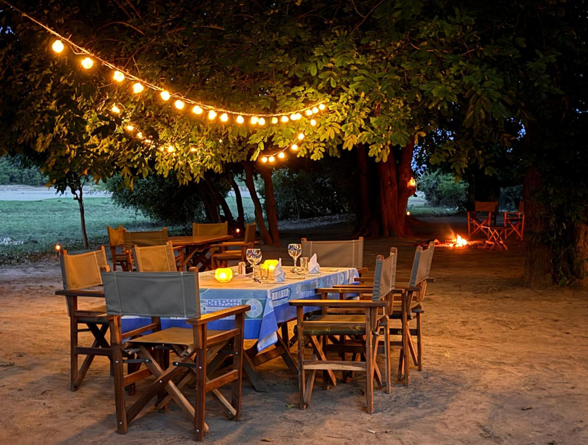 Msandile River Lodge Kakumbi Bagian luar foto