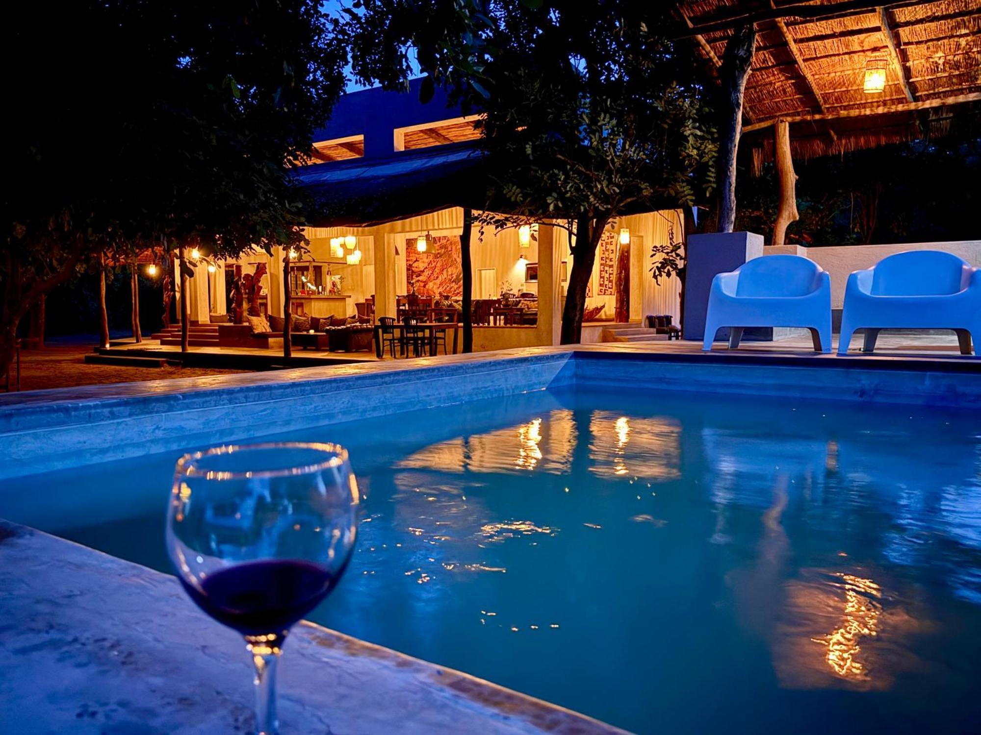Msandile River Lodge Kakumbi Bagian luar foto