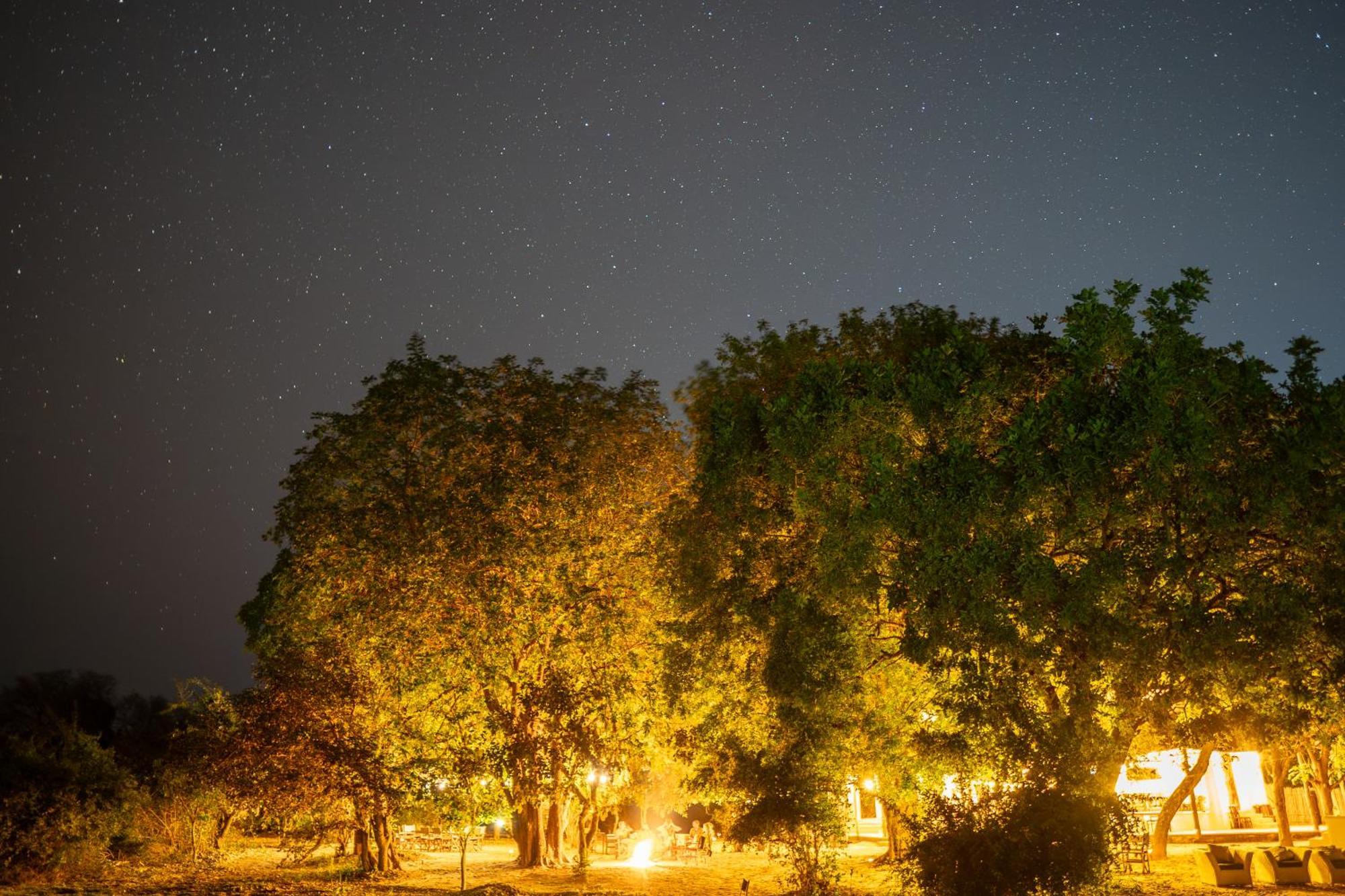 Msandile River Lodge Kakumbi Bagian luar foto