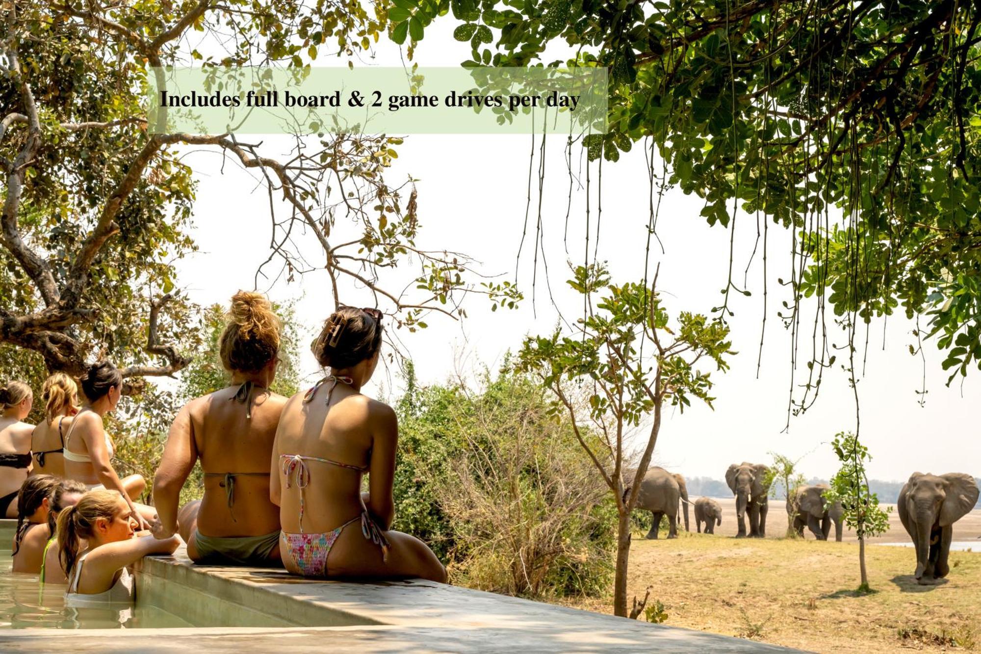Msandile River Lodge Kakumbi Bagian luar foto