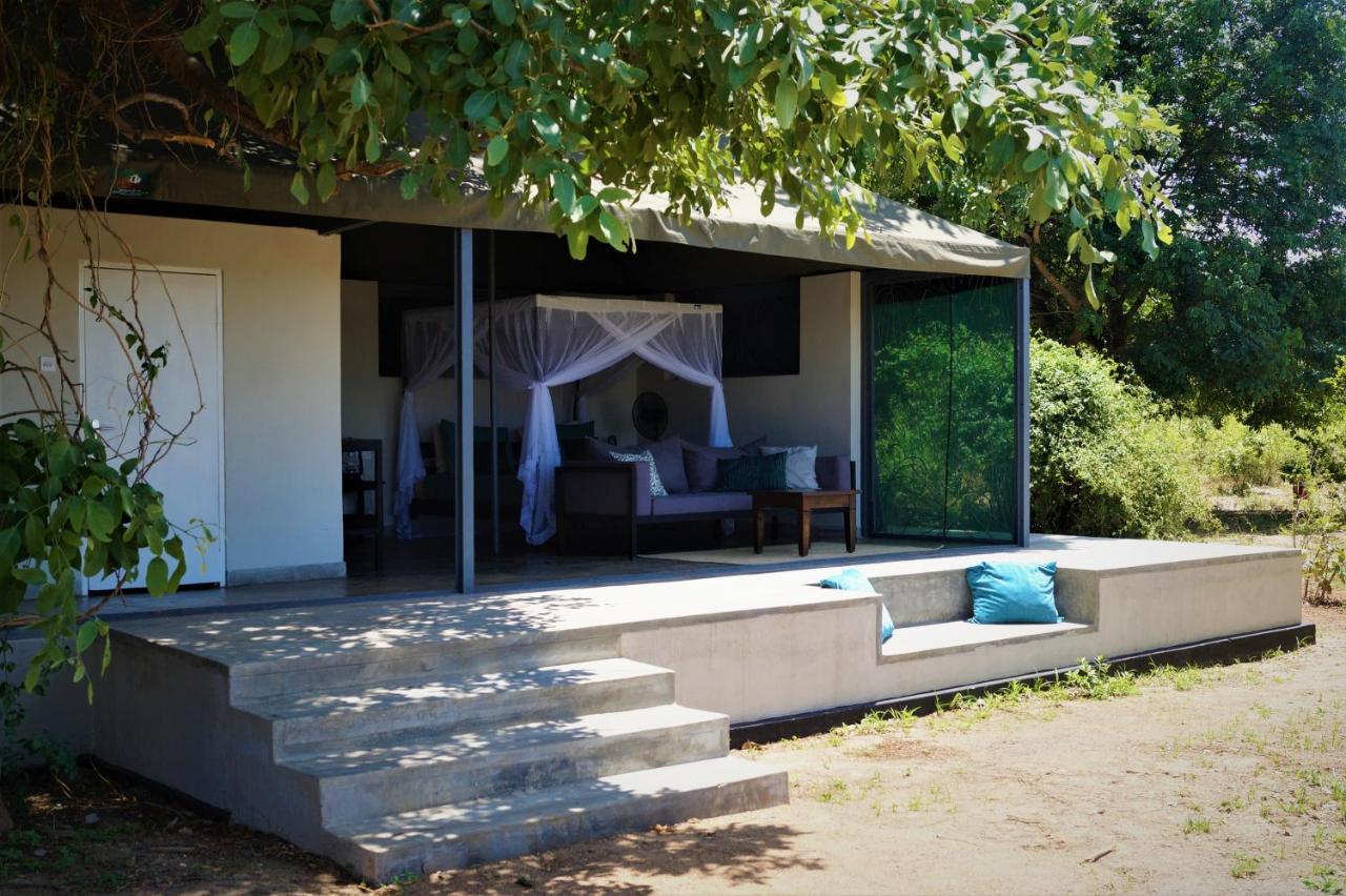 Msandile River Lodge Kakumbi Bagian luar foto
